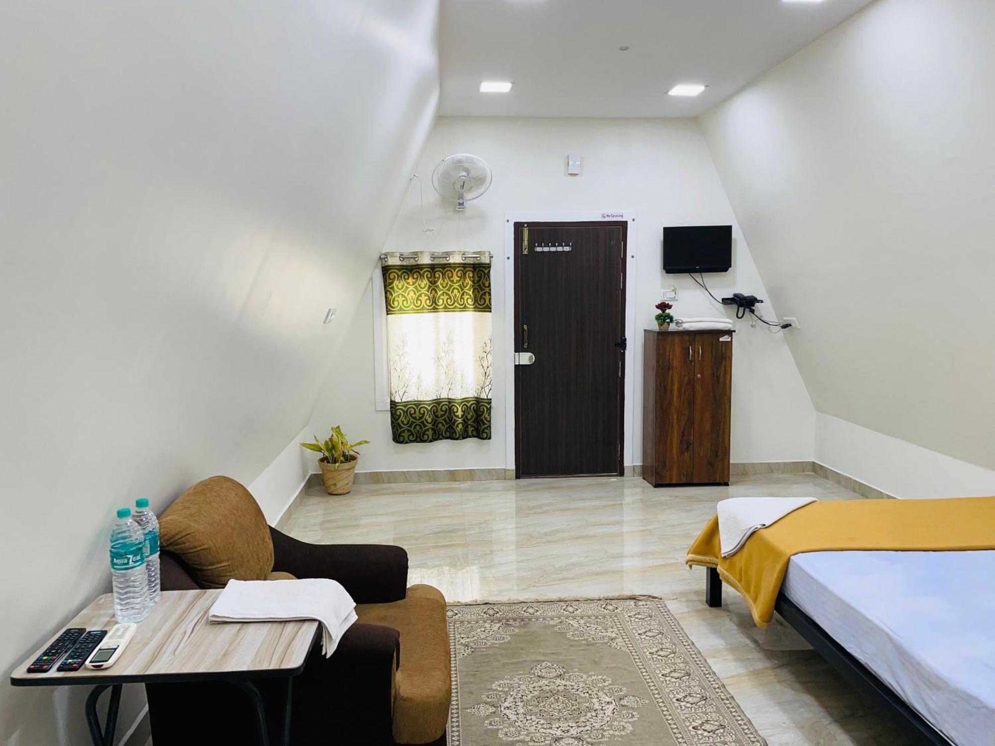 Greenleaf Resorts And Restaurant Rāmeswaram Buitenkant foto