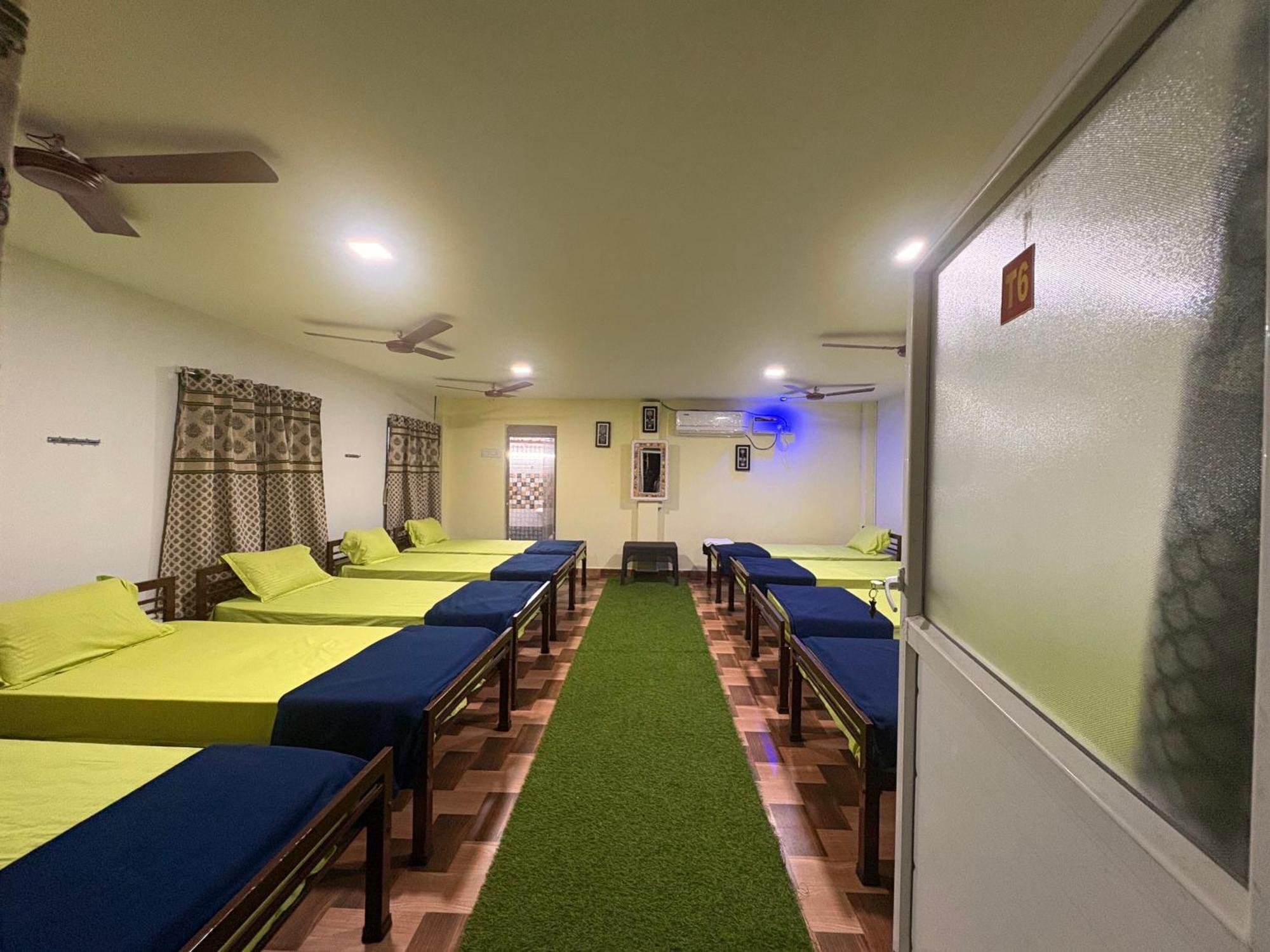 Greenleaf Resorts And Restaurant Rāmeswaram Buitenkant foto